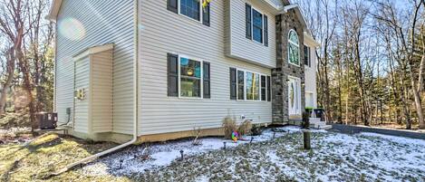 House (4 Bedrooms) | Interior