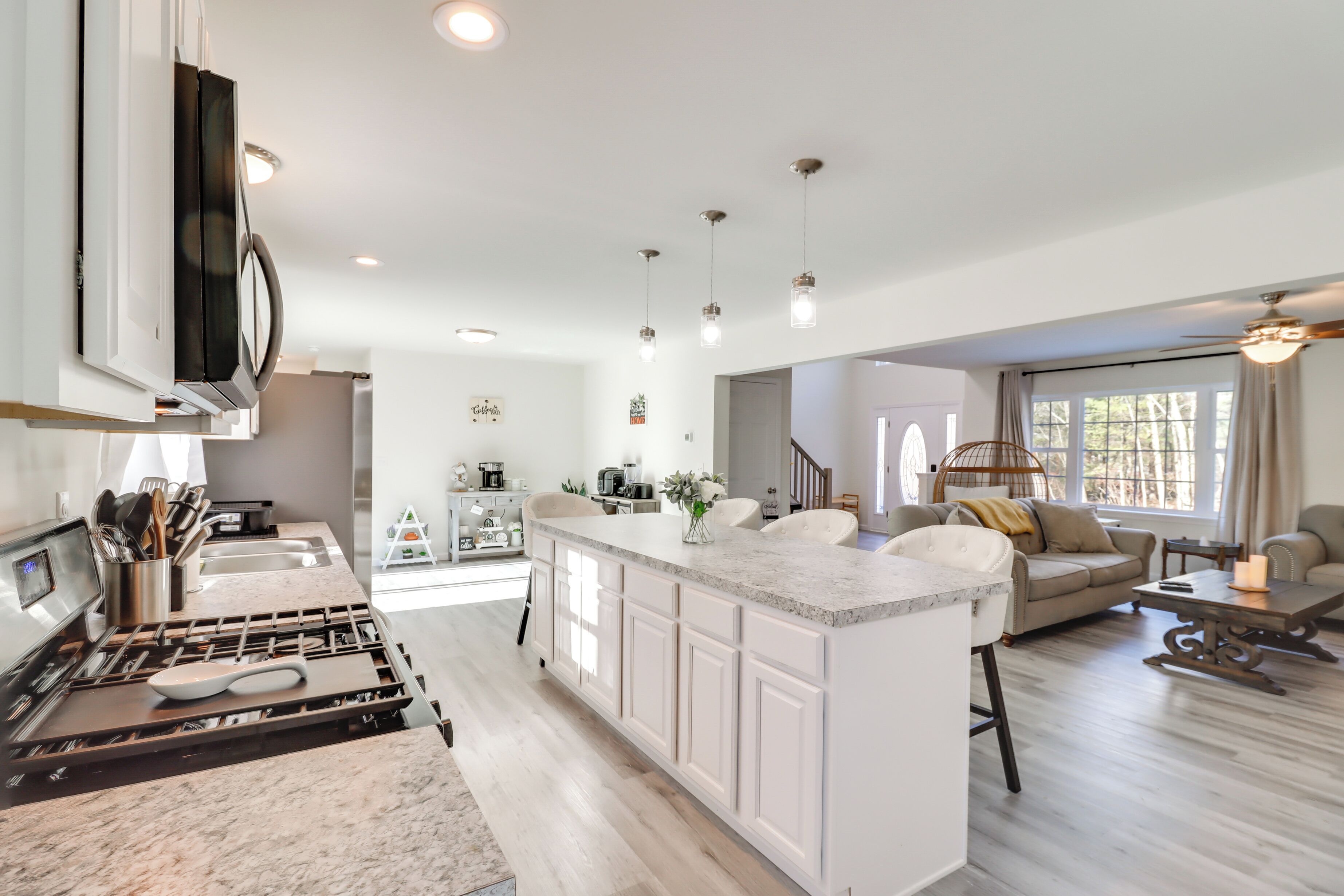 House (4 Bedrooms) | Interior