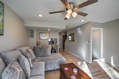 Lovely Iowa City Townhome ~ 3 Mi to Dtwn!