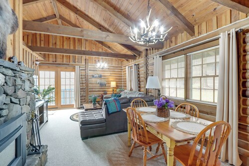 Murphy Cabin w/ Views < 1 Mi to Hiwassee Lake!