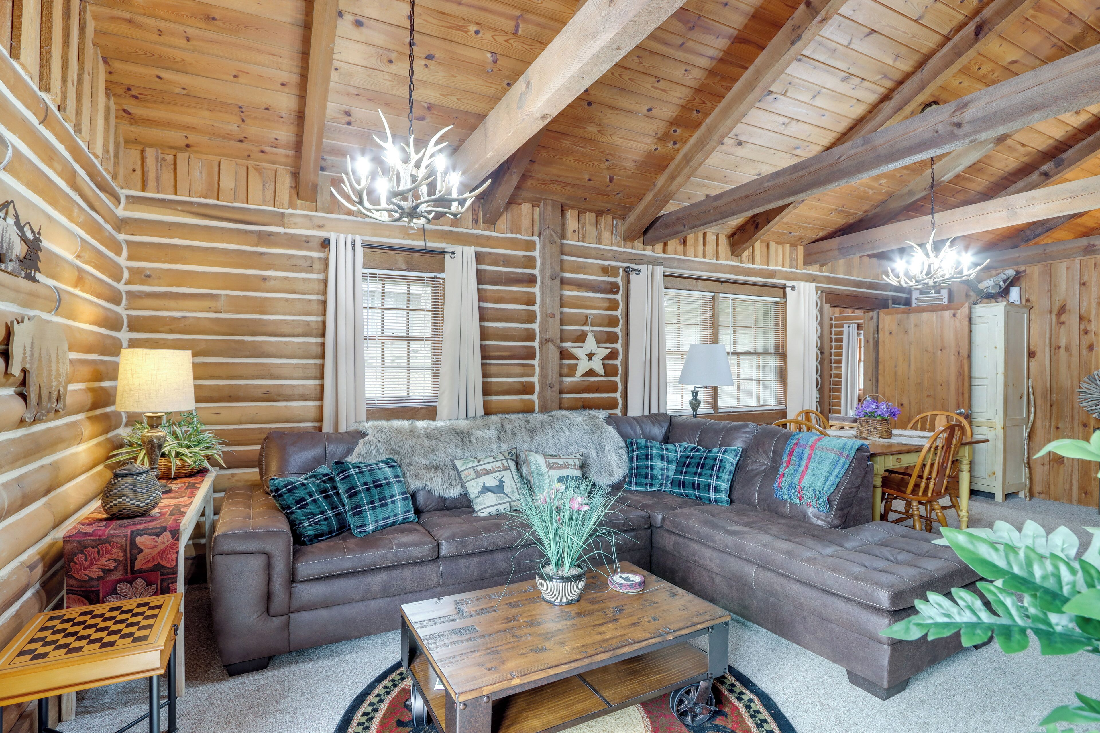 House (2 Bedrooms) | Interior