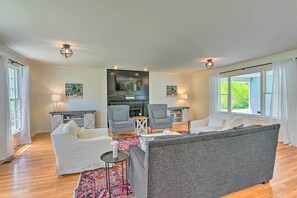 House (4 Bedrooms) | Interior