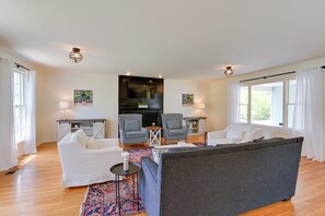 House (4 Bedrooms) | Interior