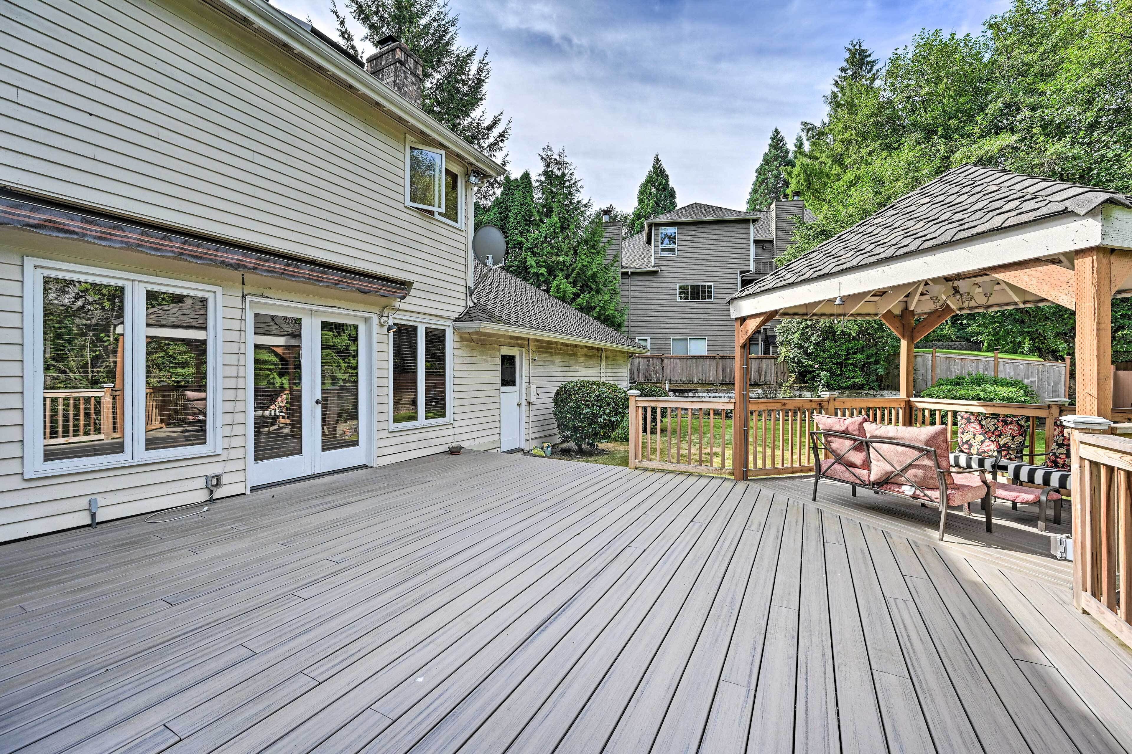 Family-friendly Redmond Home w/ Spacious Deck