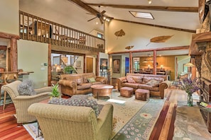 House (4 Bedrooms) | Interior