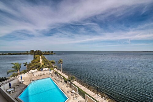 Hudson Resort Condo w/ Gulf Views & Beach!