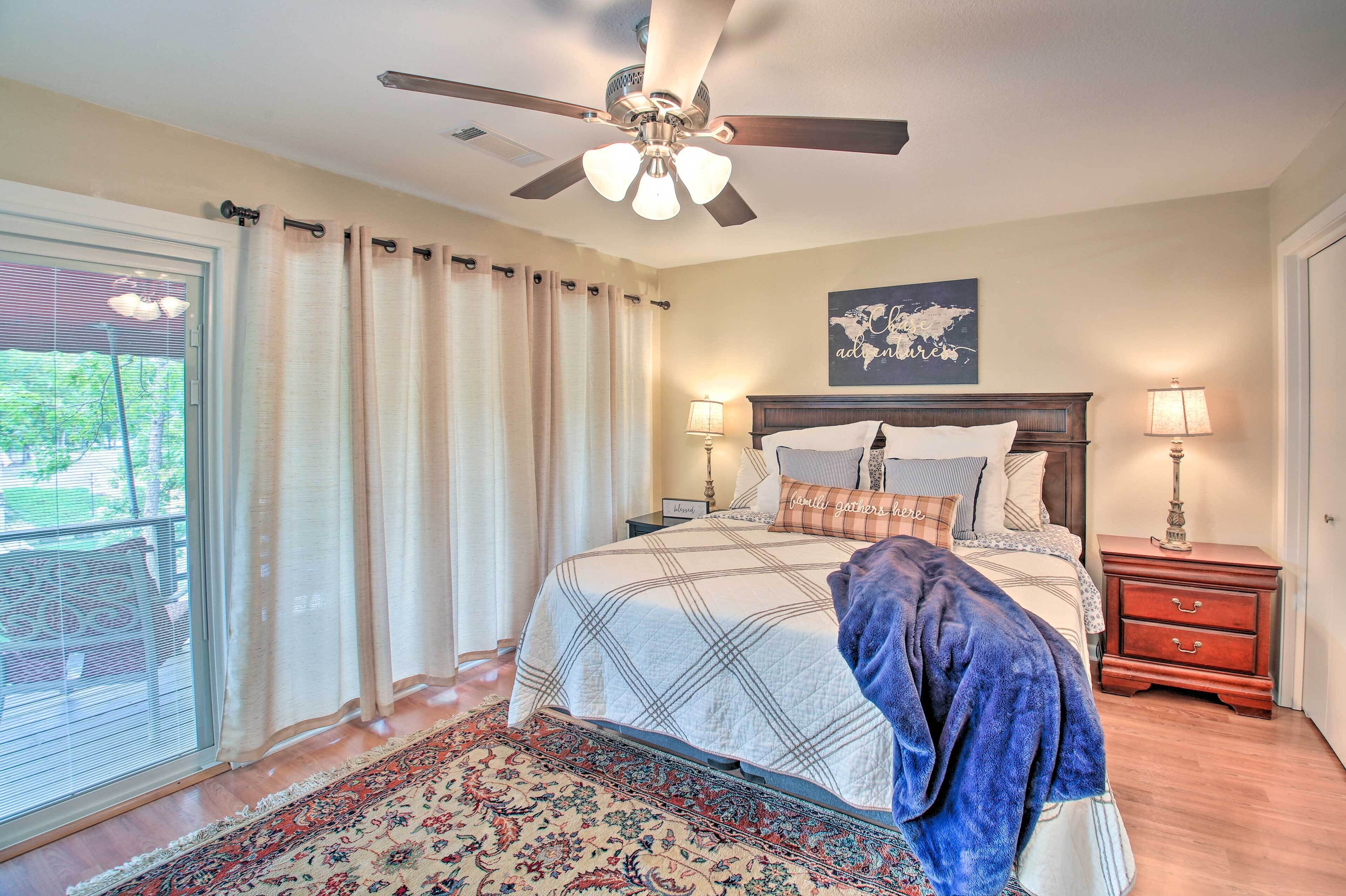 Hot Springs Village Townhome on Lake Desoto!