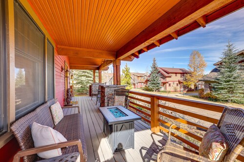 Quiet Fraser Family Escape: Hot Tub & Front Porch!