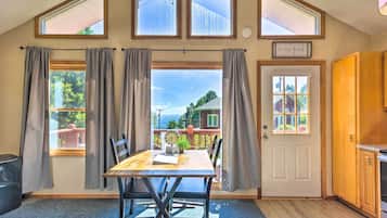 Apartment (0 Bedroom) | Interior