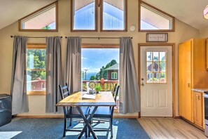 Apartment (0 Bedroom) | Interior - Hendersonville 'cantrell Cottage' - Smoky Mtn View (Hendersonville)