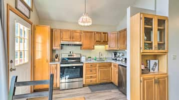 Apartment (0 Bedroom) | Interior