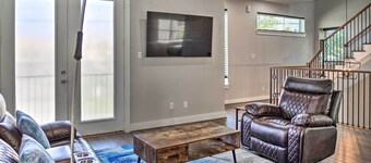 Modern & Spacious Houston Home - Pets Welcome!
