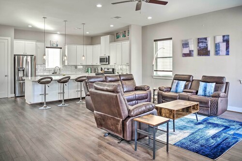 Modern & Spacious Houston Home - Pets Welcome!