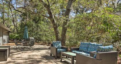 < 1 Mi to Beach: Family-friendly Hilton Head Home