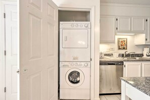 House (4 Bedrooms) | Interior - < 1 Mi to Beach: Family-friendly Hilton Head Home (Hilton Head Island)