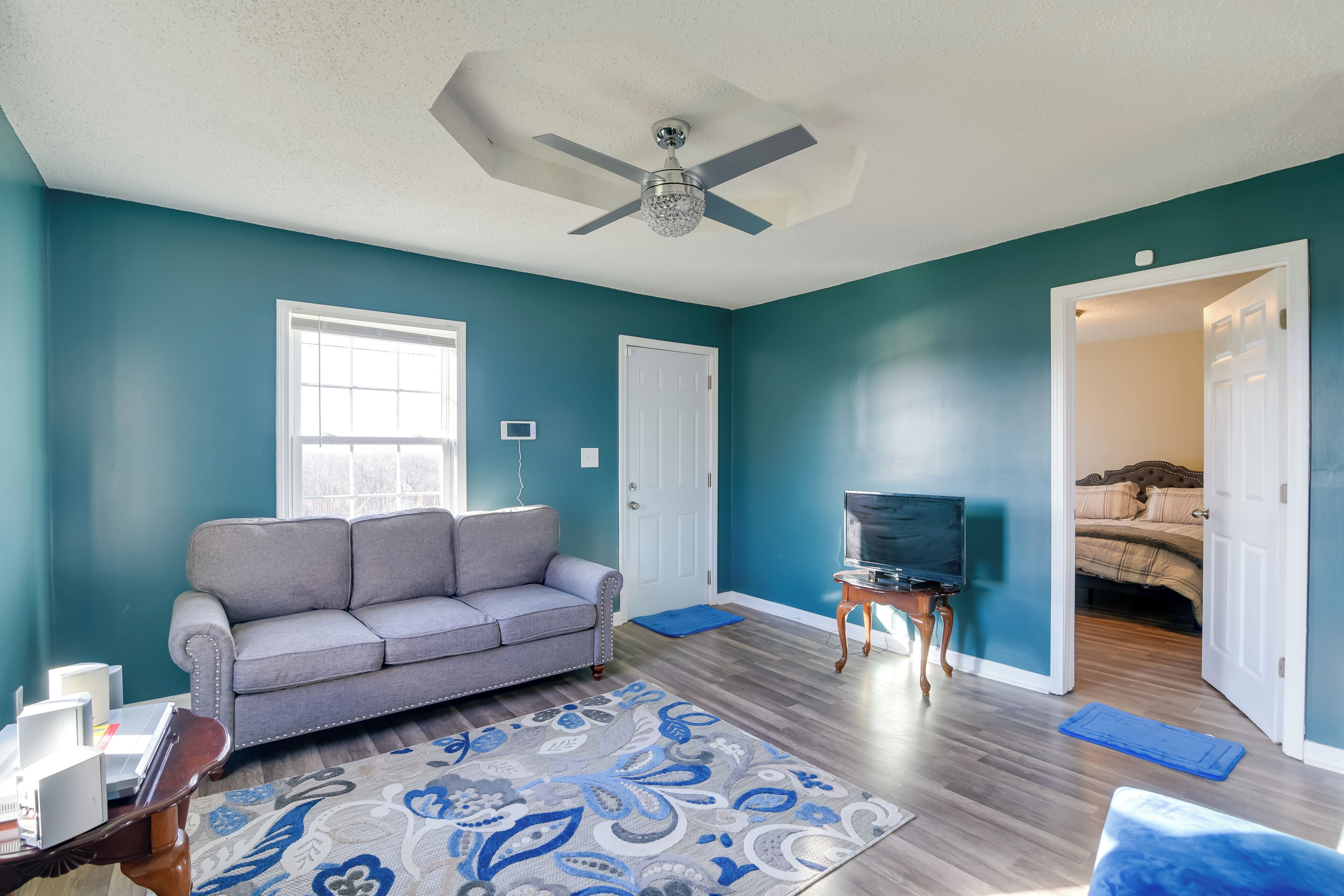 المنشأة من الداخل