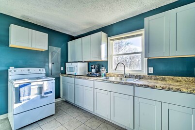 Walkable Hopkinsville Home w/ Yard!