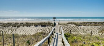 Topsail Beach Vacation Rental: Idyllic Ocean Views