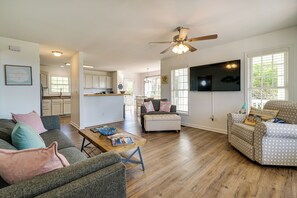 House (4 Bedrooms) | Interior