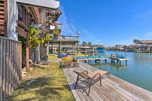 House (3 Bedrooms) | Interior - Jamaica Beach Waterfront Getaway: Kayaks & Dock! (Galveston)