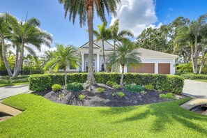 House (3 Bedrooms) | Interior - Luxe Bayfront Sarasota Home Rental: Pool, Lanai! (Sarasota)