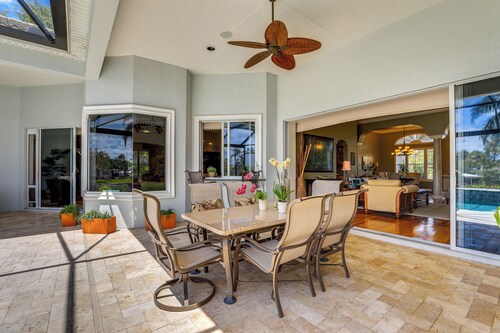 Luxe Bayfront Sarasota Home Rental: Pool, Lanai!