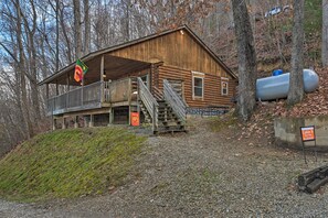Exterior - 'bear Den' Cabin: Hot Tub, 4 Mi to Nantahala River (Bryson City)