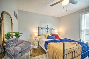 House (2 Bedrooms) | 2 bedrooms, laptop workspace, iron/ironing board, bed sheets - Historic Staunton Home ~ 1 Mi to Downtown! (Staunton)