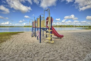 Apartment (3 Bedrooms) | Interior - Crescent City Apartment w/ Easy Lake Access! (Crescent City)