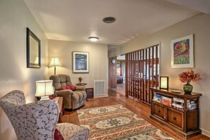 المنشأة من الداخل