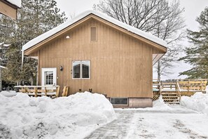 Interior - Lakefront Mercer Home: Private Dock & Kayaks! (Mercer)