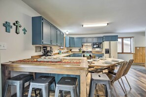 House (2 Bedrooms) | Interior - Lakefront Mercer Home: Private Dock & Kayaks! (Mercer)