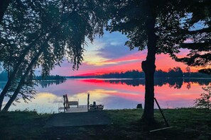 House (2 Bedrooms) | Interior - Lakefront Mercer Home: Private Dock & Kayaks! (Mercer)