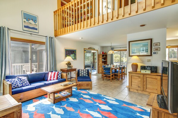 House (5 Bedrooms) | Interior