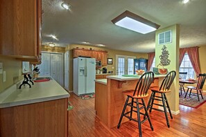 Micro-ondes, four, plaque de cuisson, lave-vaisselle