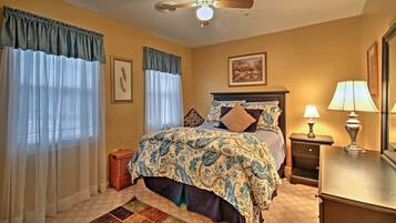 4 bedrooms, iron/ironing board, bed sheets