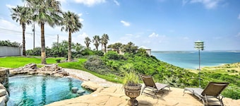Luxury Del Rio Home w/ Pool & Lake Views!