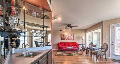 Balcony, Pool & Hot Tub: Cozy Condo in Arkansas!