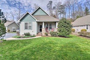 House (3 Bedrooms) | Interior - Peaceful Family-friendly Home w/ Fireplace & Porch (Weaverville)
