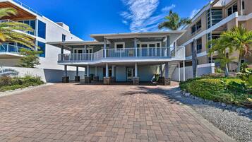 Apartment (0 Bedroom) | Interior