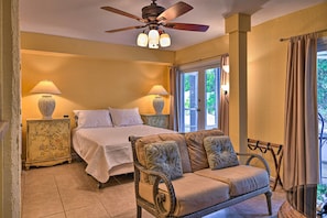 Apartment (0 Bedroom) | Interior - Lido Key Hideout w/ Patio & Yard + Walk to Beach! (Sarasota)