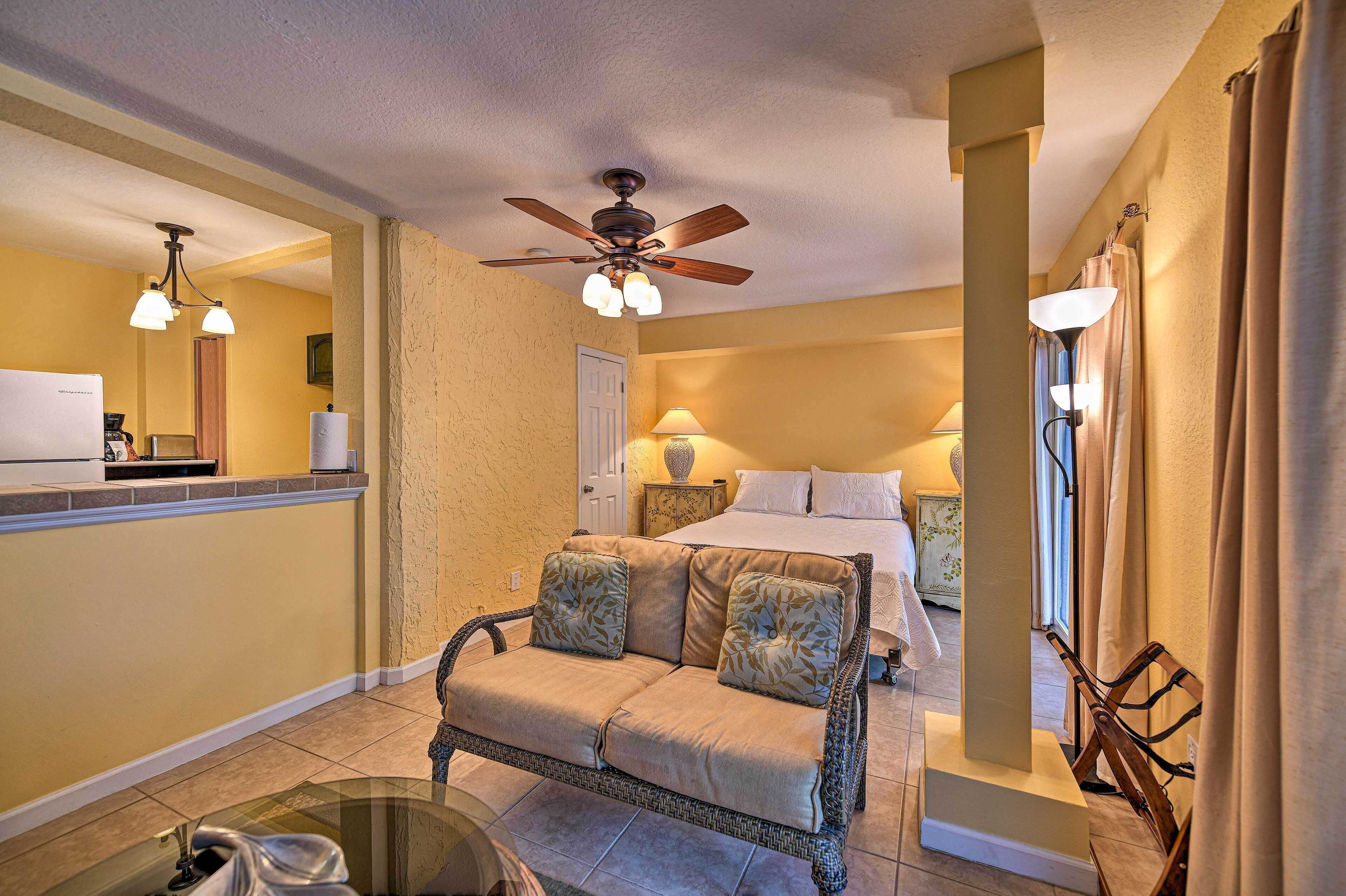 Apartment (0 Bedroom) | Interior