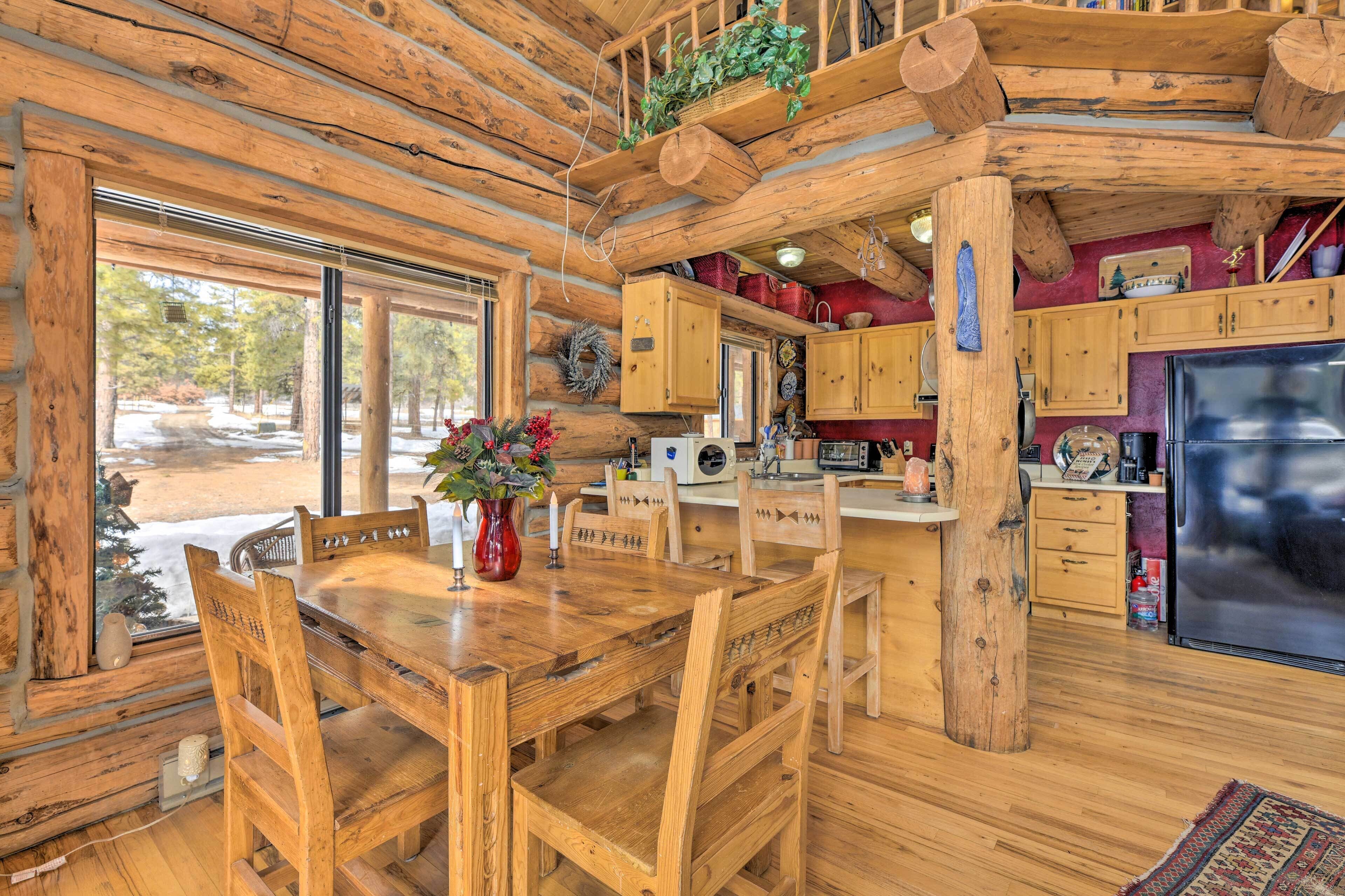 Private Nature Escape - Drive to Fishing & Hiking!