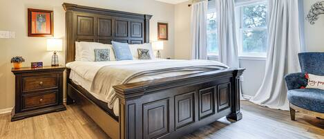 House (4 Bedrooms) | Interior