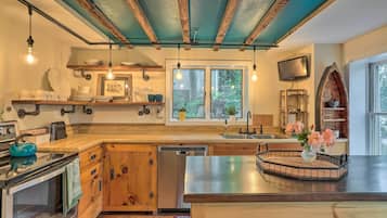 Cottage (2 Bedrooms) | Interior