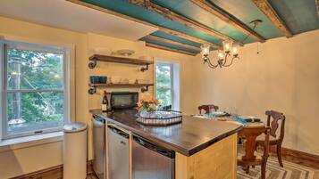 Cottage (2 Bedrooms) | Bahagian dalam