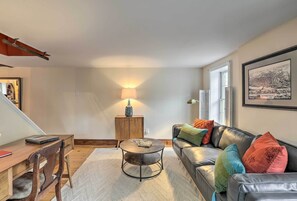 Cottage (2 Bedrooms) | Interior