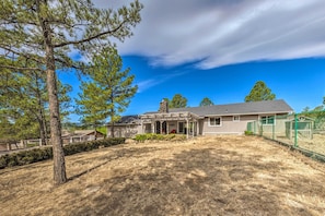 House (5 Bedrooms) | Interior - Walk to Golf Course: Home w/ Deck in Ruidoso! (Ruidoso)