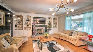 House (5 Bedrooms) | Front of property