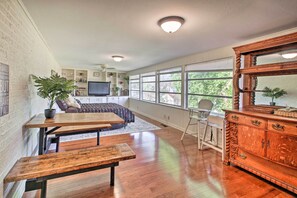 House (5 Bedrooms) | Interior - Hot Springs Home: Walk to Oaklawn! (Hot Springs)